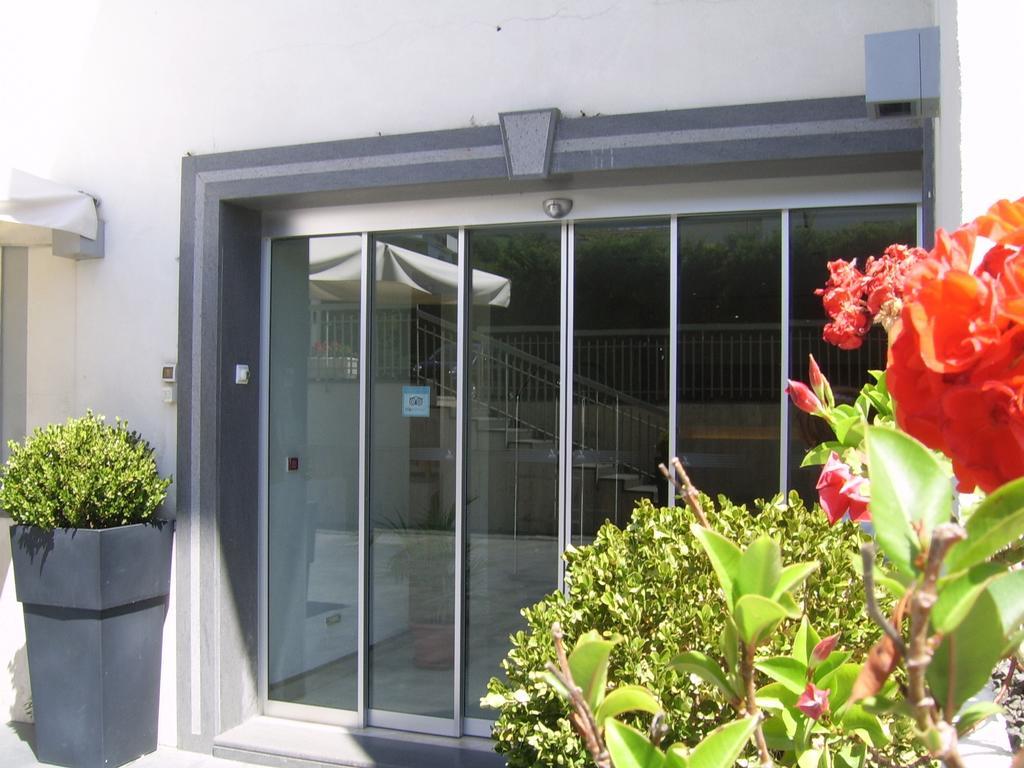 Suites & Residence Hotel Pozzuoli Exteriör bild
