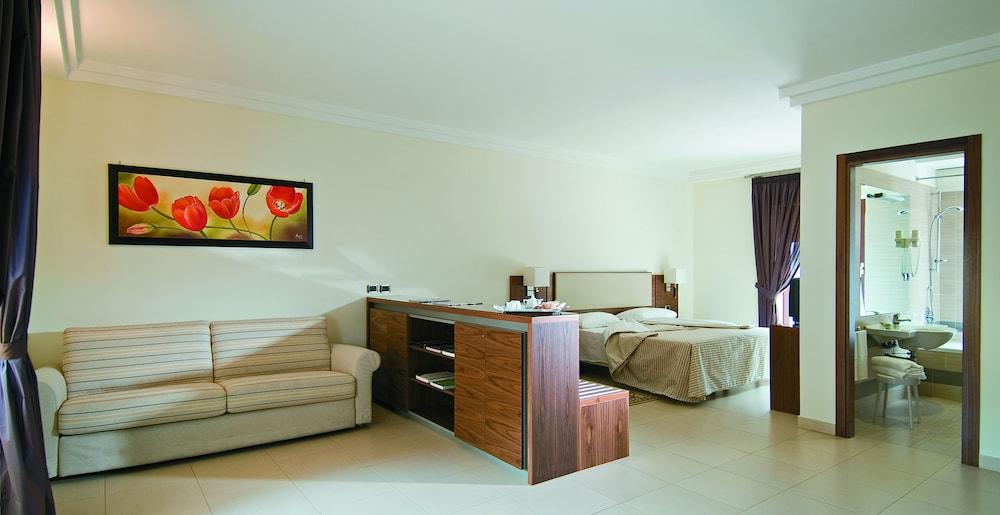 Suites & Residence Hotel Pozzuoli Exteriör bild