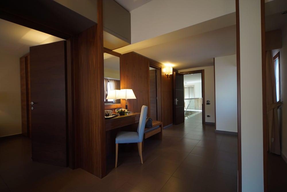 Suites & Residence Hotel Pozzuoli Exteriör bild