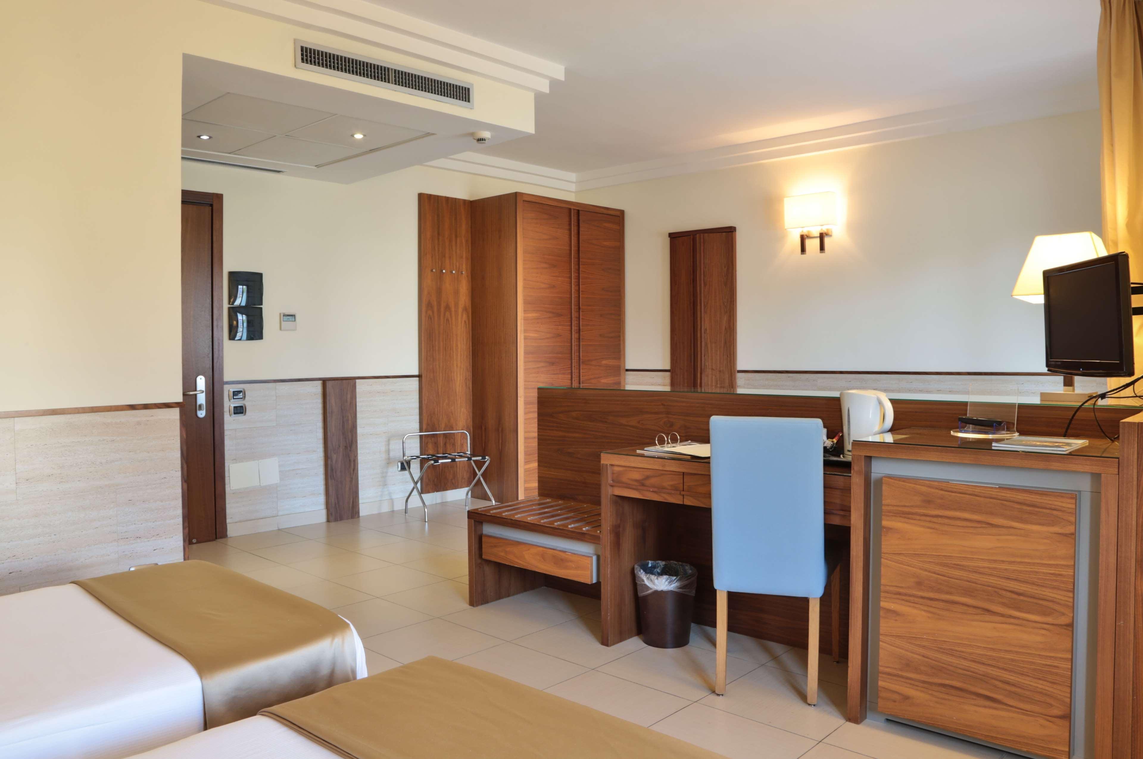 Suites & Residence Hotel Pozzuoli Exteriör bild