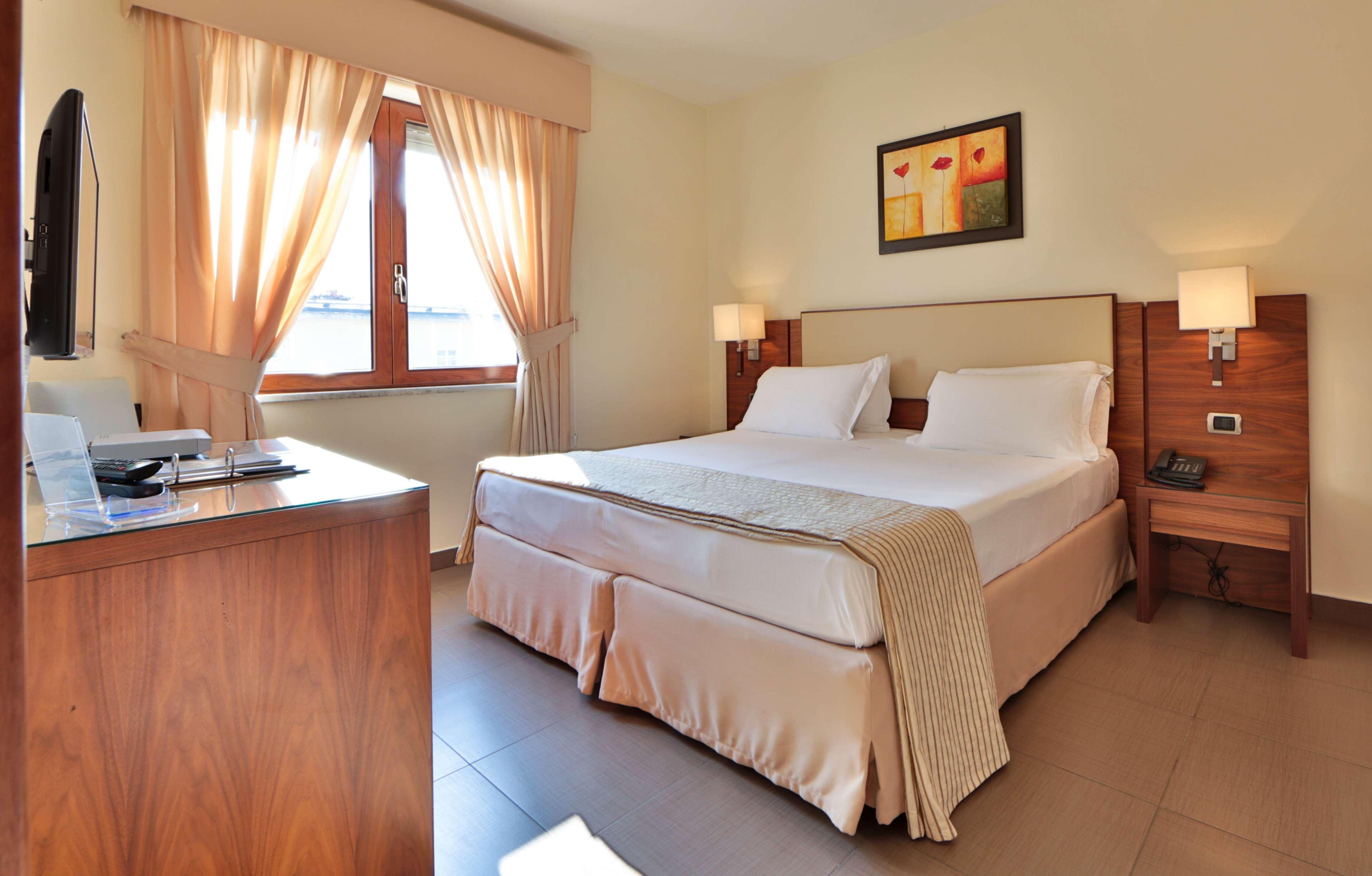 Suites & Residence Hotel Pozzuoli Exteriör bild