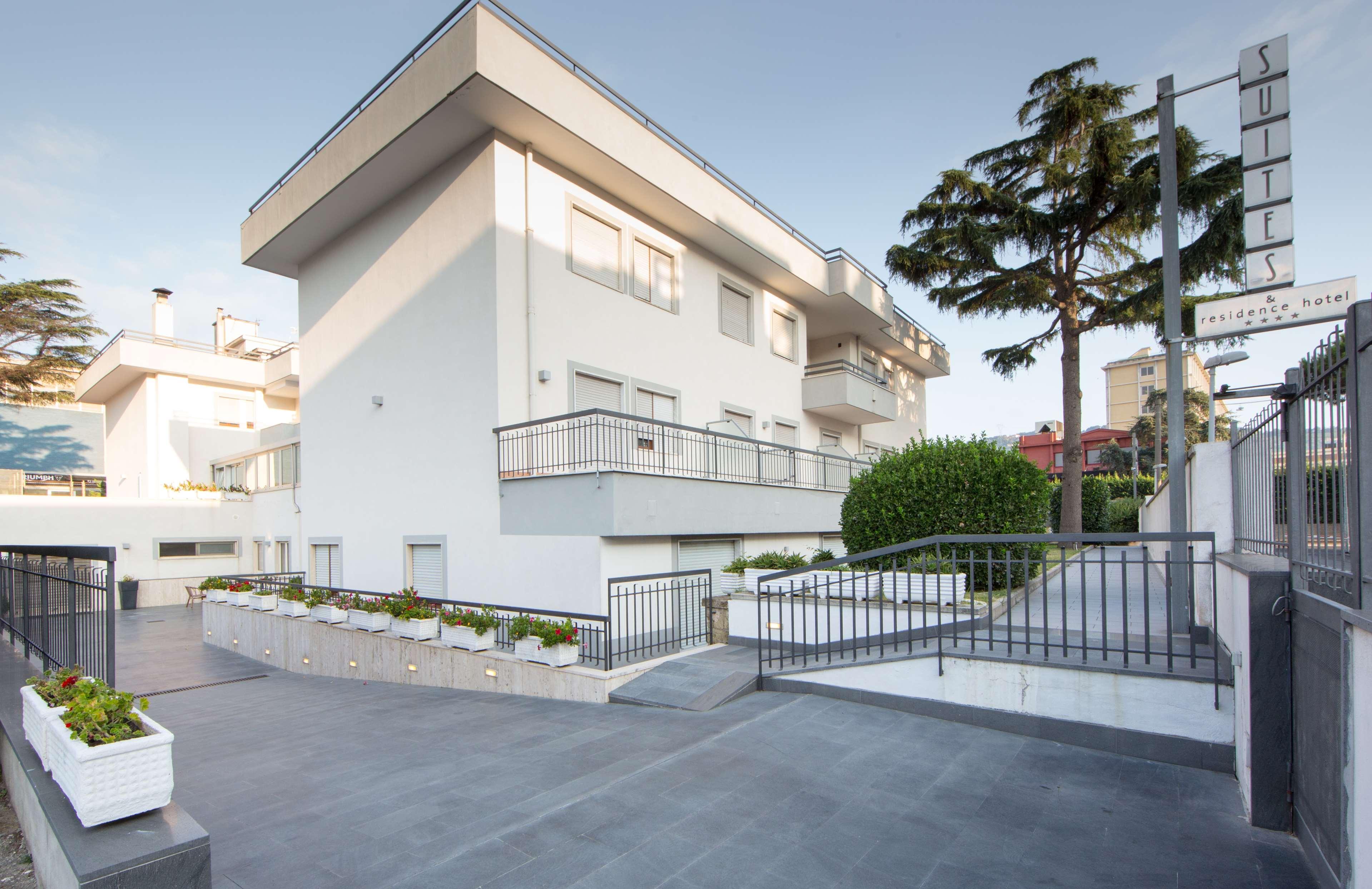 Suites & Residence Hotel Pozzuoli Exteriör bild